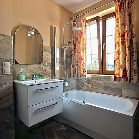 Palacyk Karkonosze Kolo Karpacza Couette-café 4*