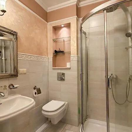 Bed and Breakfast Palacyk Karkonosze Kolo Karpacza 4*